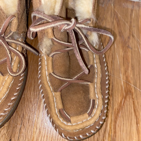 L.L. Bean Moccasin Shoes - Picture 9 of 9
